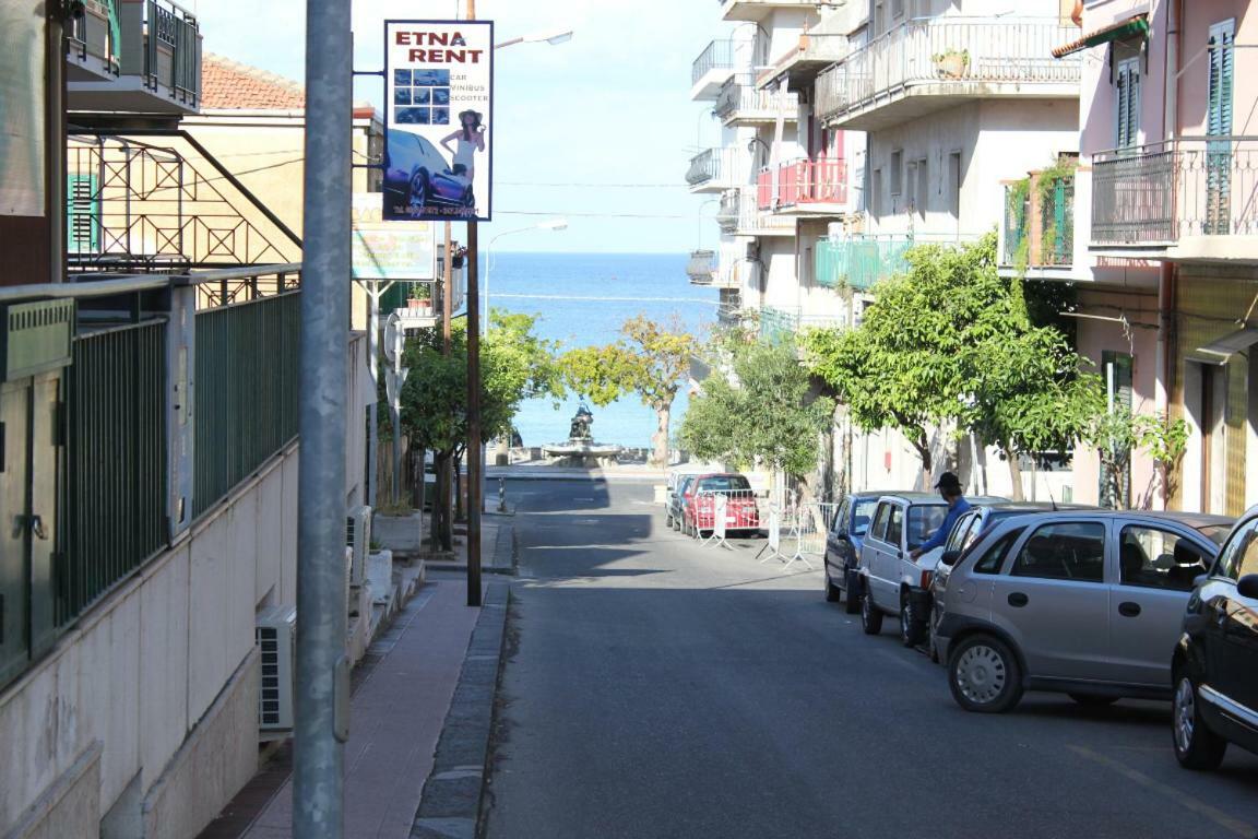 Monovano Di Schiso Giardini-Naxos Extérieur photo
